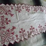 Antik terítő házivászonra hímzett 116 x 54 cm fotó