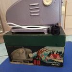 LEMEZÁRUGYÁR DIA MESEFILM VETÍTŐ EREDETI DOBOZÁBAN SZÉP ÁLLAPOTBAN DIAVETÍTŐ!! fotó