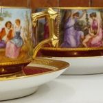 Romantikus jelenetes Altwien, antik életképes porcelán teáscsészék fotó