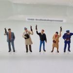 KF185 H0 1: 87 Preiser 10405 Villamoson utazók és vezető figura készlet fotó