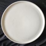 ANTIK MAGASÍTOTT ÓRIÁS FORMA JELZETT FAJANC PORCELÁN TORTA TÁL POLGÁRI CSALÁDI SZERVIZBŐL fotó