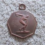 Régi Sportérem : 1940-es évek ( Ép ész edzett testben él ! ) (K/1 ) fotó
