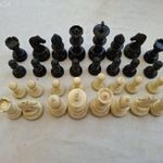 Sakk figura csomag kompletten - tábla nélkül fotó