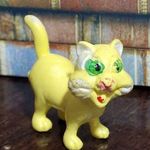 CICA, MACSKA - SORSZÁMOZOTT RETRO GUMI-MŰANYAG FIGURA !!! fotó