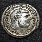 Diocletianus 284-305. IMP C C VAL DIOCLETIANVS P F AVG/GENIO POPV-LI ROMANI / SMN, 11, 41gr fotó