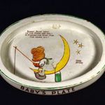 MACI HOLDRÓL PECÁZIK ... RÉGI VASTAGFALÚ PORCELÁN BABAETETŐ TÁL X fotó