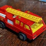 MATCHBOX BLAZE BUSTER, TŰZOLTÓAUTÓ - LESNEY ENGLAND, 1975, RETRO JÁTÉKAUTÓ !!! fotó