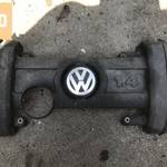 VW GOLF V motorburkolat fotó
