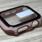 Apple Watch rózsaszín műanyag védőtok fotó