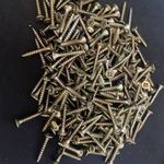 Süllyesztett fejű faforgácslap csavar 3, 5x25mm PZ2 232db egyben 1Ft-ról fotó