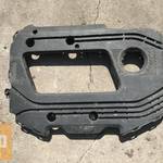 VW GOLF IV - 2, 3 V5 __motorburkolat fotó