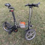 Összecsukható, hatékony, és könnyű ebike extra akkumulátorral fotó