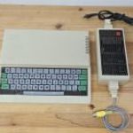 Retró, régi Microkey Primo A64 Magyar számítógép tápegységével, tesztelt fotó