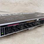 Behringer RX1602 vonalkeverő fotó