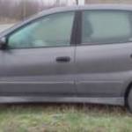 Eladó serült nissan almera fotó