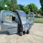 Elektromos moped kabinos rokkantkocsi fotó