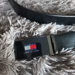 Tommy Hilfiger öv fotó