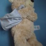 BABY GUND MACI ZENÉLŐ EXTRA PUHA PLÜSS FIGURA fotó