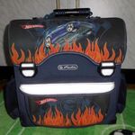 HERLITZ HotWheels ergonómikus iskolatáska fotó