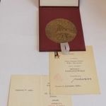 A BÚRA MELLETTI CSATÁK EMLÉKÉRE BRONZ PLAKETT 1939-1989 ADOMÁNYOZÓVAL fotó