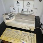 Ritka! COMMODORE C 128 D retró számítógép 1520 nyomtató rengeteg szalag fotó