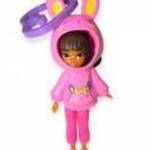 Polly Pocket zsebbaba nyuszis pulcsiban – Mattel játékfigura kiegészítőkkel fotó