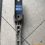 VW PASSAT B7 2, 0 CR - billenésgátló bak 3C0 199 855 J fotó