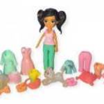 Polly Pocket – Fekete hajú baba cicával, Mattel játékfigura fotó