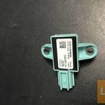 AUDI A4 B8 __ ütközés érzékelő 8K0 955 557 B fotó