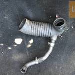 AUDI A4 B5 1, 9 PD / turbócső 8D0 129 615 J fotó