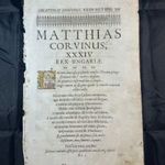 1664 - Matthias Corvinus - A Mausoleum Mátyás Királyról szóló lapja- színezett kezdőbetűvel fotó