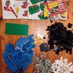NAGY CSOMAG RÉGI LEGO ELEMEK, JÁRMŰ ALKATRÉSZEK, PROSPEKTUSOK, NÉHÁNY FIGURA 4, 5KG EGYBEN 1FT fotó