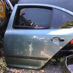 Skoda OCTAVIA II -- bal hátsó ajtó (5ajtós) fotó