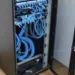 Rack szekrény, Patch panel és hálózati elosztó fotó