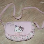 Kislány Hello Kitty kistáska szütyő retikül fotó