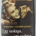 EGY SZOKNYA, EGY NADRÁG (1943) DVD fotó