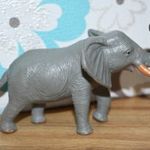 AFRIKAI ELEFÁNT agyaras vadállatfigura fotó