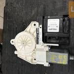 AUDI A3 8P - jobb ablakemelő motor 8P0 959 802 A fotó