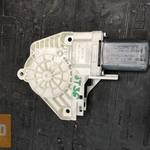 SKODA SUPERB 3T - jobb első ablakemelő motor 8K0 959 802 A fotó