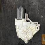 AUDI A6 4G -- jobb első ablakemelő motor 8K0 959 802 B fotó