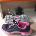 A740. Gyerek sportcipő, edzőcipő 30 fekete-pink fotó