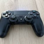 PS4 kontroller fotó