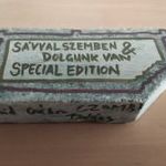 Dolgunk Van - márvány "Sávval Szemben & Dolgunk Van Special Edition" fotó