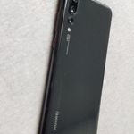 Huawei P20 pro alkatrésznek, törött fotó