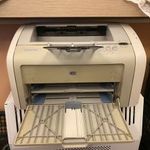 HP LaserJet 1020 lézer nyomtató fekete-fehér USB-s használt 1Ft-ról fotó