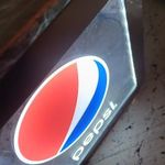 PEPSI -világitós reklám fotó