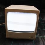 Ultrak KM-9AE monitor fotó