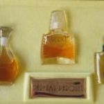 Vintage parfüm kollekció. Chantilly , Présence , Lutéce fotó