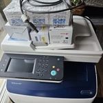 Színes Lézernyomtató/szkenner fotó