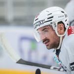 Kiss Roland dedikált sisak fotó